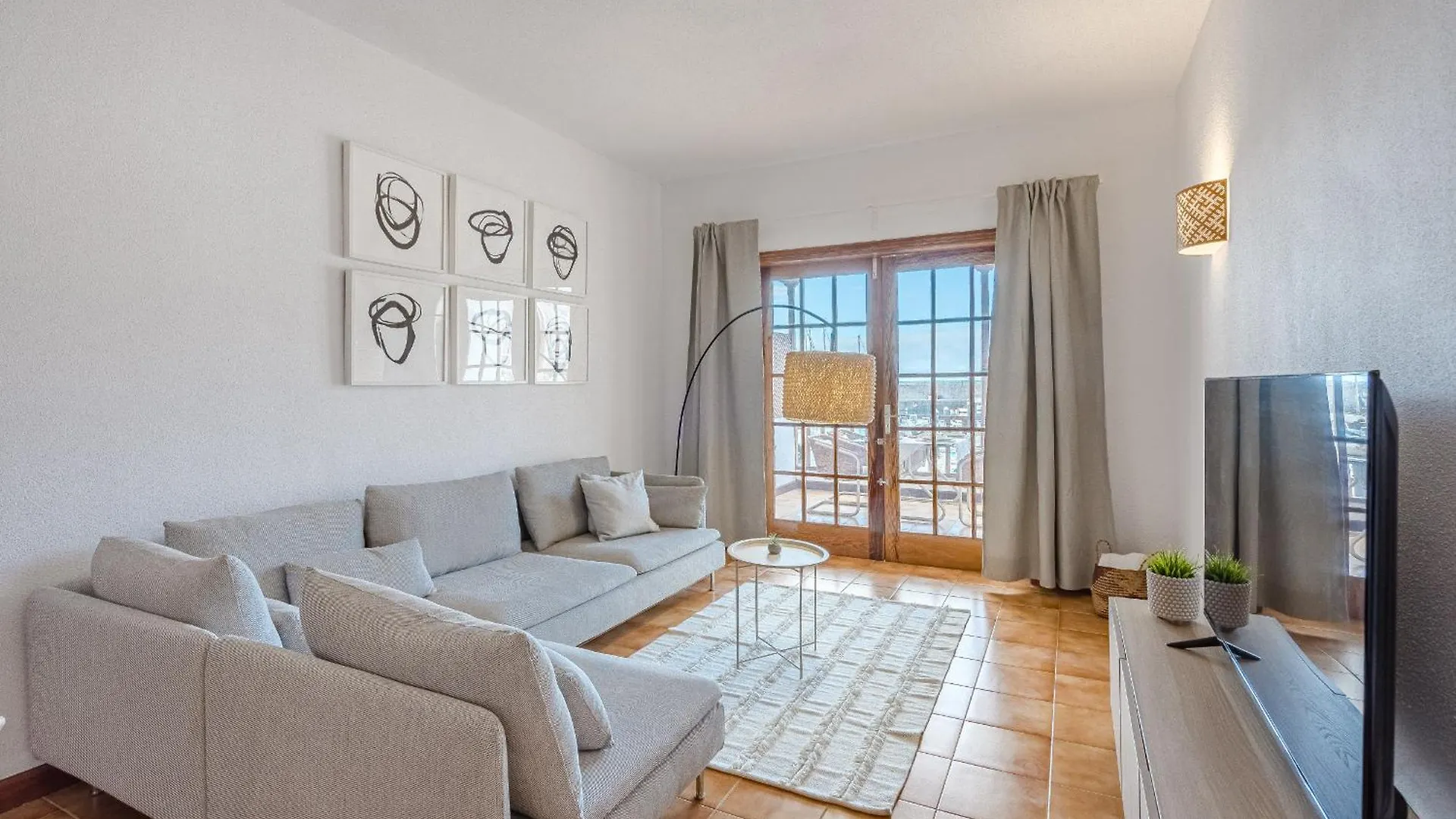 Apartment Home2Rest - 2Bdr, 1St Line With Ocean Views, Los Gigantes Cliffs And Port Acantilado de los Gigantes
