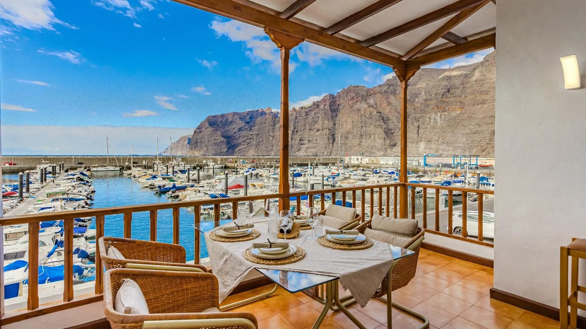 Home2Rest - 2Bdr, 1St Line With Ocean Views, Los Gigantes Cliffs And Port Acantilado de los Gigantes